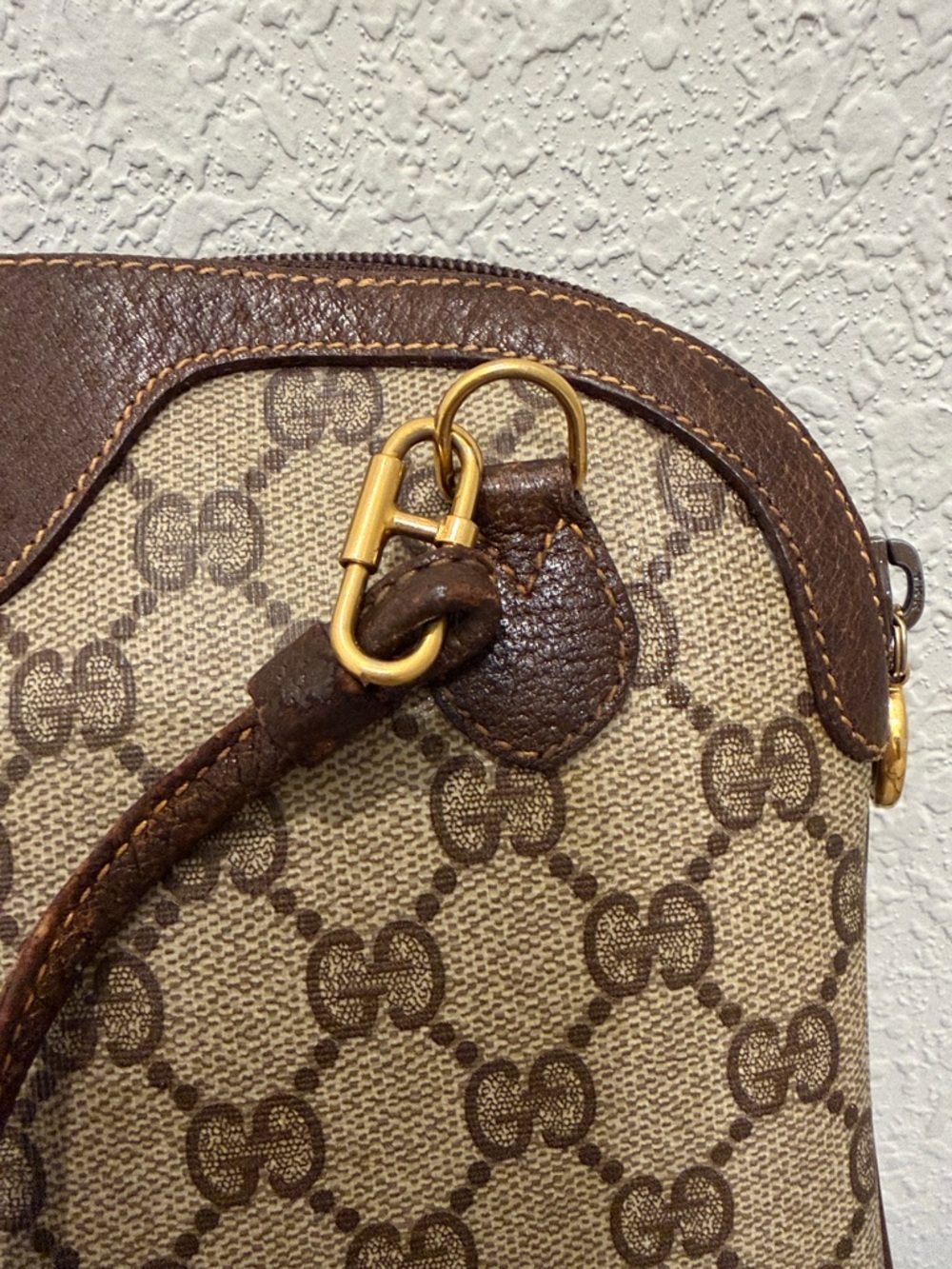Gucci Beige/Brown GG Canvas Crossbody with Green-Red Web - Picture 3 of 11